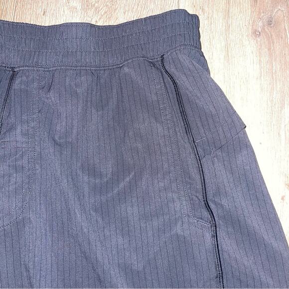 Lululemon Running, Training Basketball Shorts Grey w Black Pinstripe 11"… - Picture 3 of 7